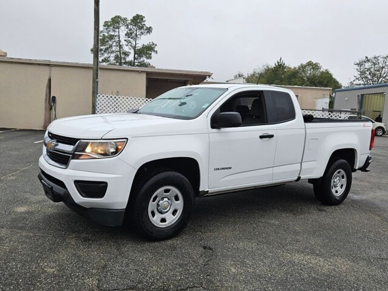 2018 Chevrolet Colorado Work Truck photo 3