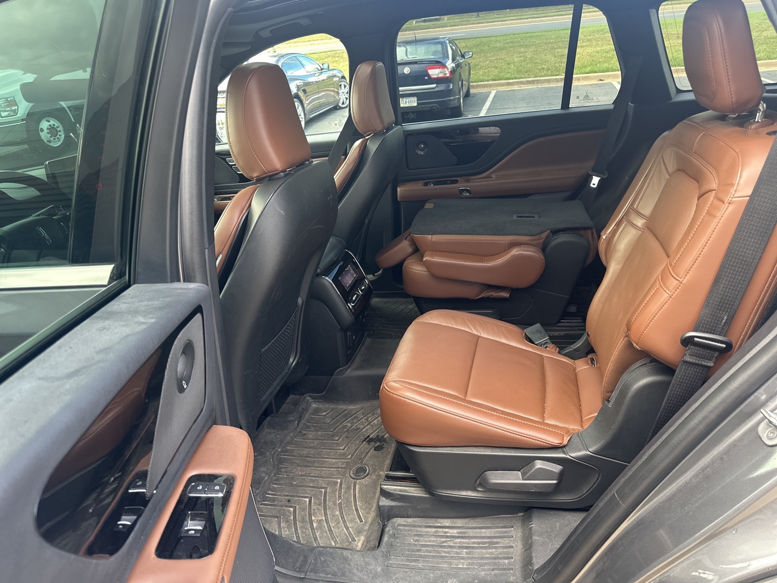 2022 Lincoln Aviator Reserve photo 4