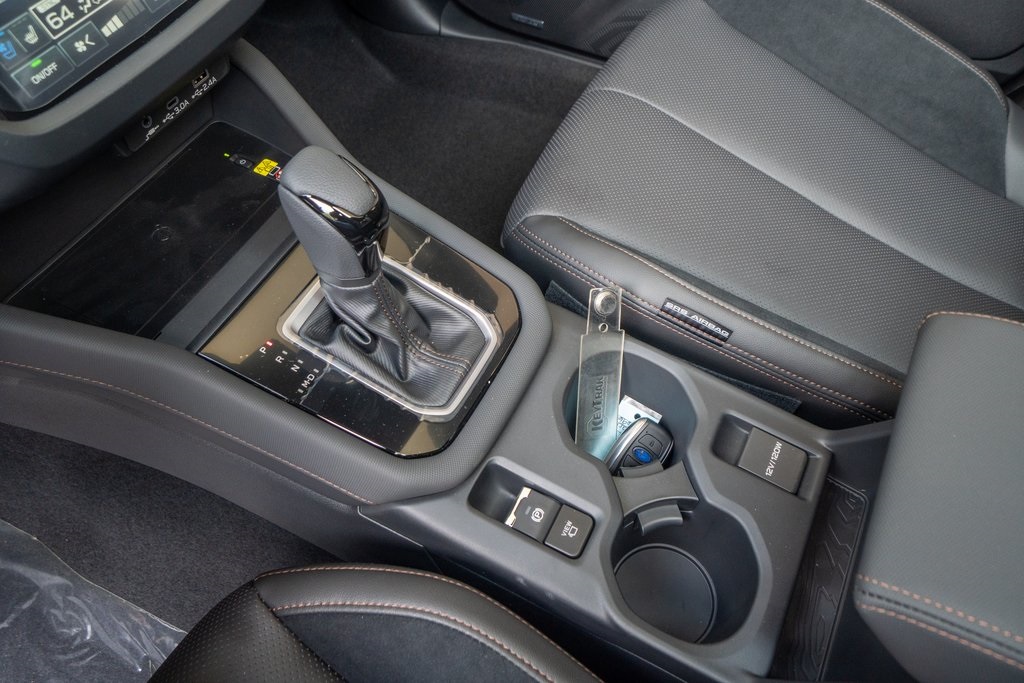 2025 Subaru Forester Touring photo 10