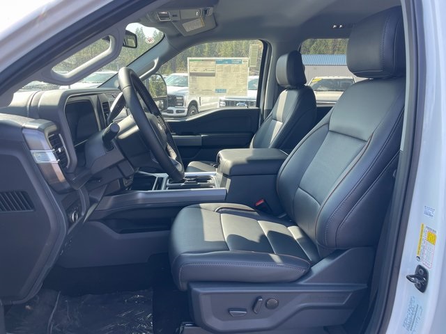 2025 Ford F-350 photo 2
