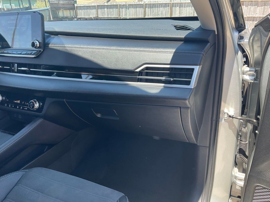 2023 Mitsubishi Outlander SE photo 12