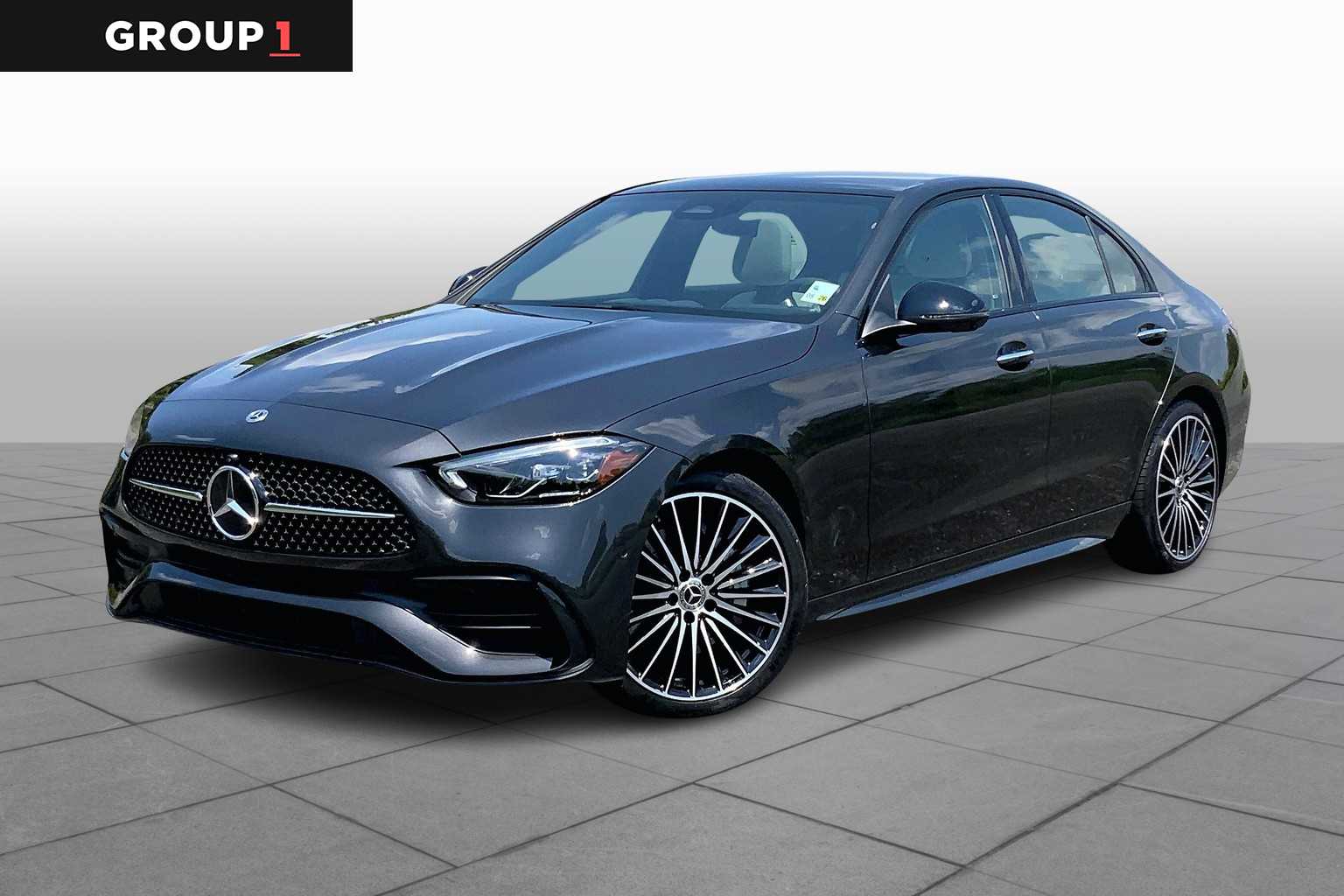 2025 Mercedes-Benz C-Class Sedan C 300's photo