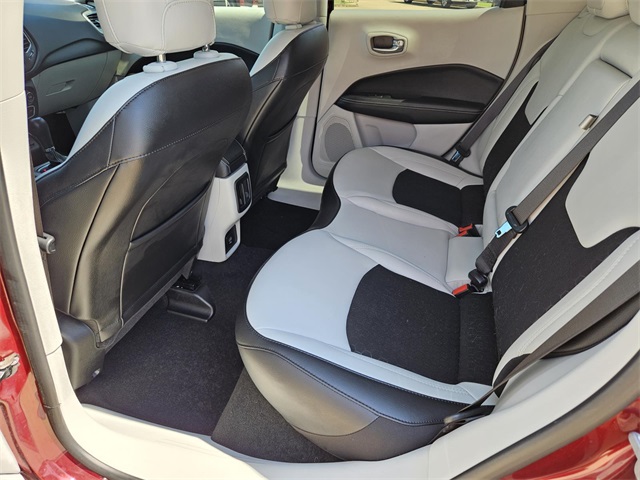 2020 Jeep Compass Latitude photo 30