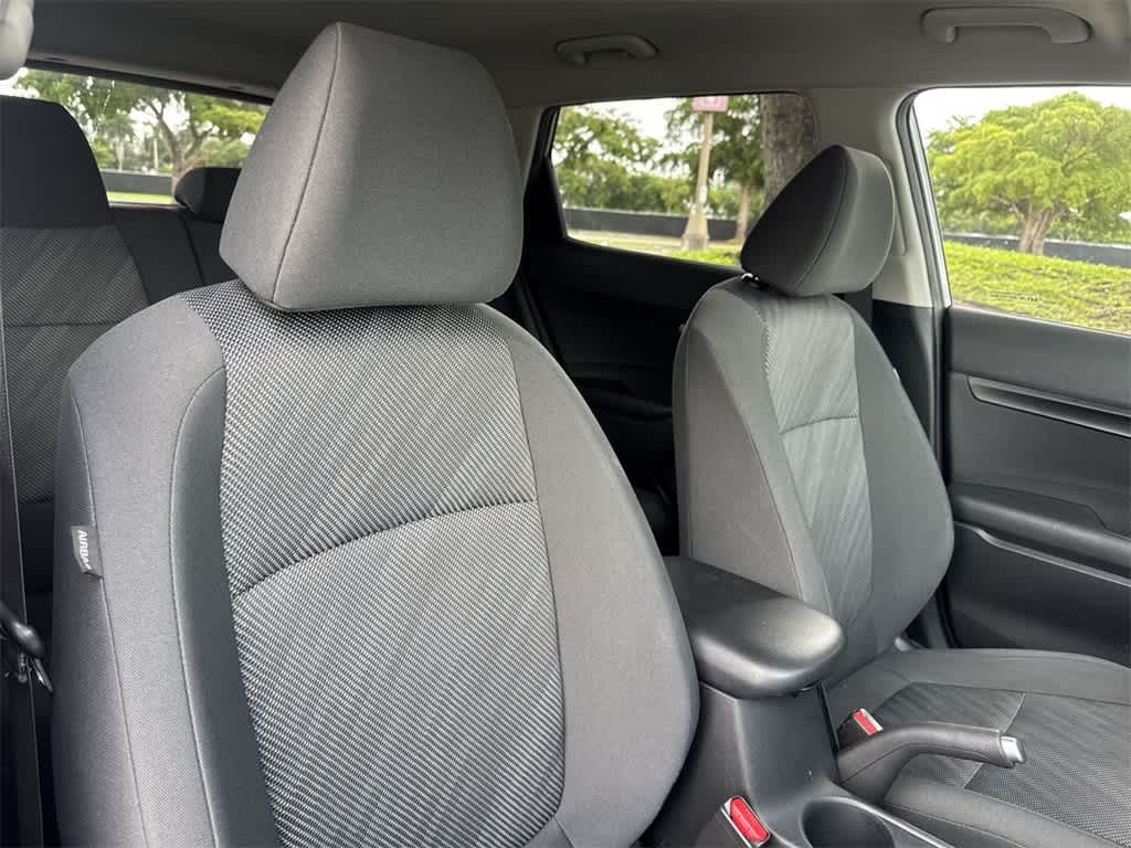 2023 Kia Seltos LX photo 24