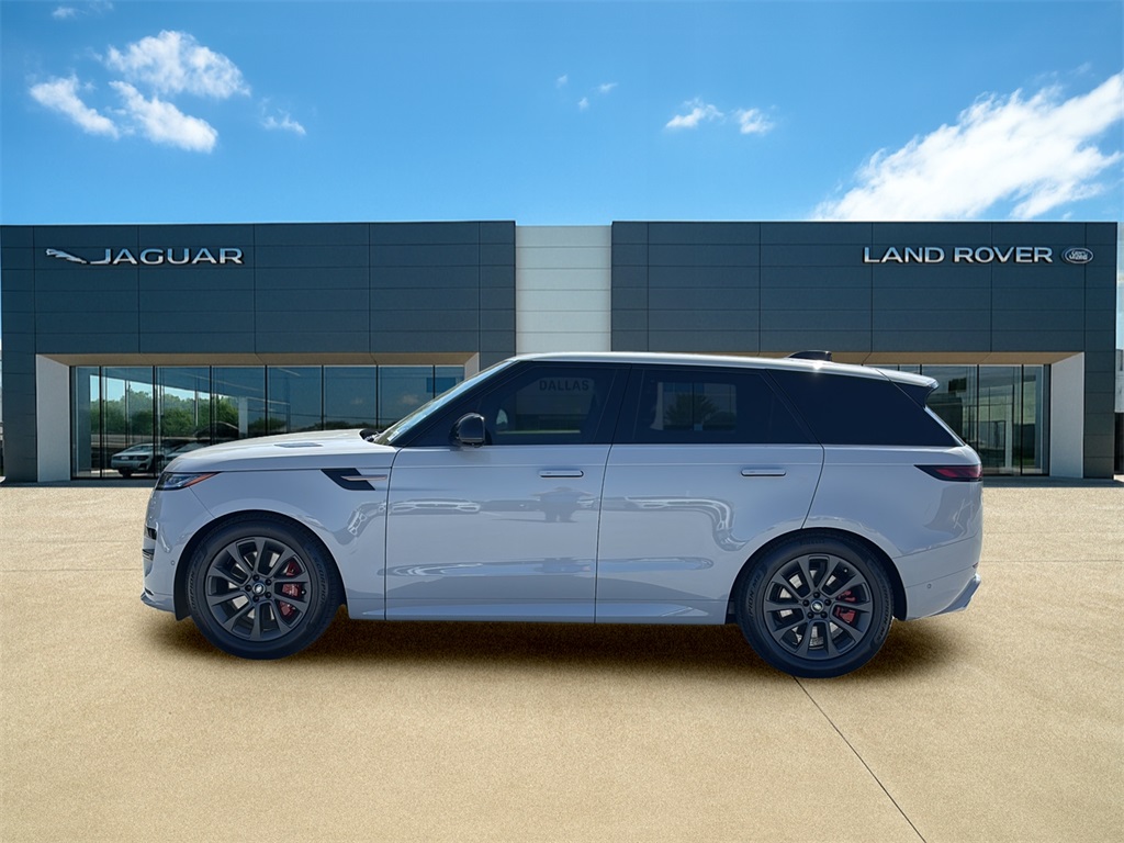 2025 Land Rover Range Rover Sport SE photo 2
