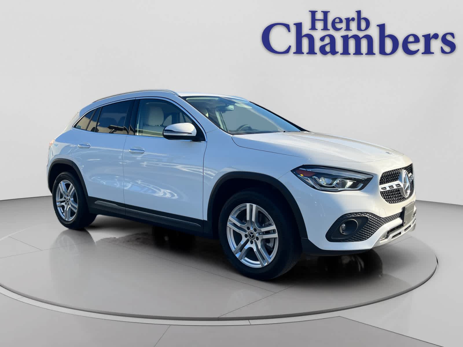 2023 Mercedes-Benz GLA Base's photo