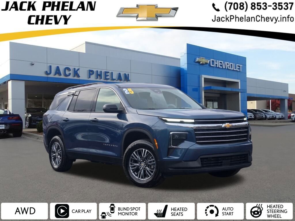 2025 Chevrolet Traverse LT's photo