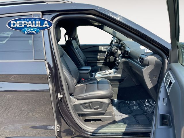 2020 Ford Explorer XLT photo 16