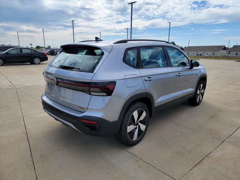 2025 Volkswagen Taos S photo 2
