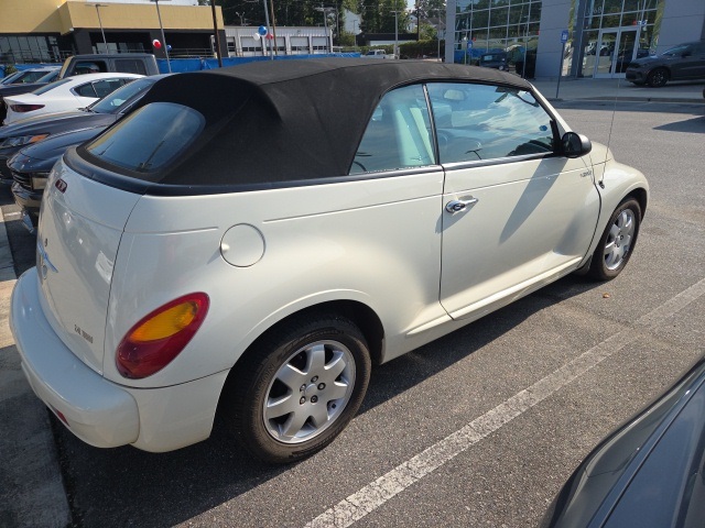 2005 Chrysler PT Cruiser Touring photo 3