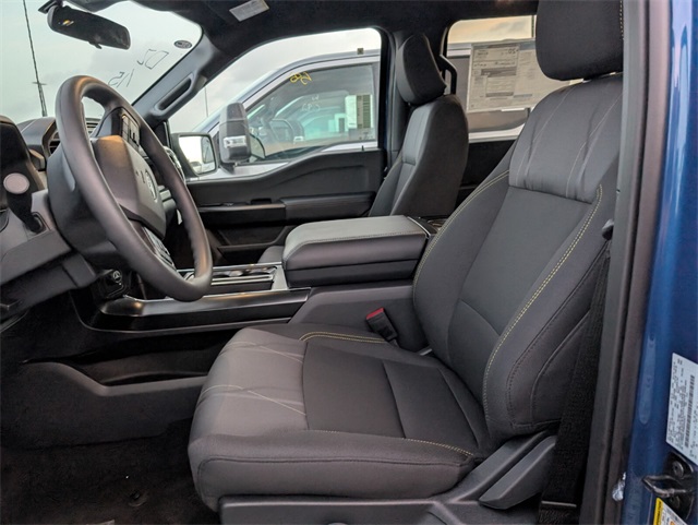 2025 Ford F-150 STX photo 8