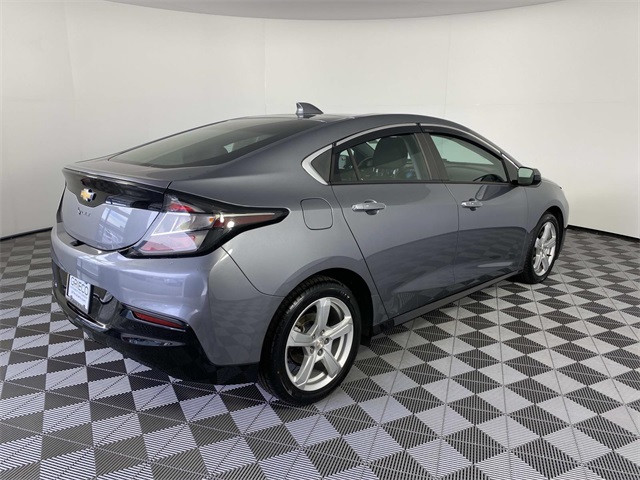 2018 Chevrolet Volt LT photo 8