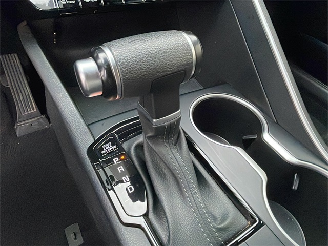 2022 Kia K5 GT-Line photo 24