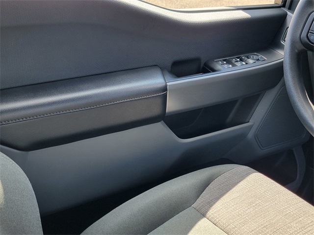 2023 Ford F-150 XLT photo 25