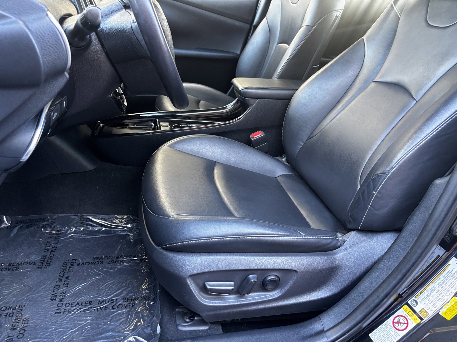 2022 Toyota Prius Prime XLE photo 22