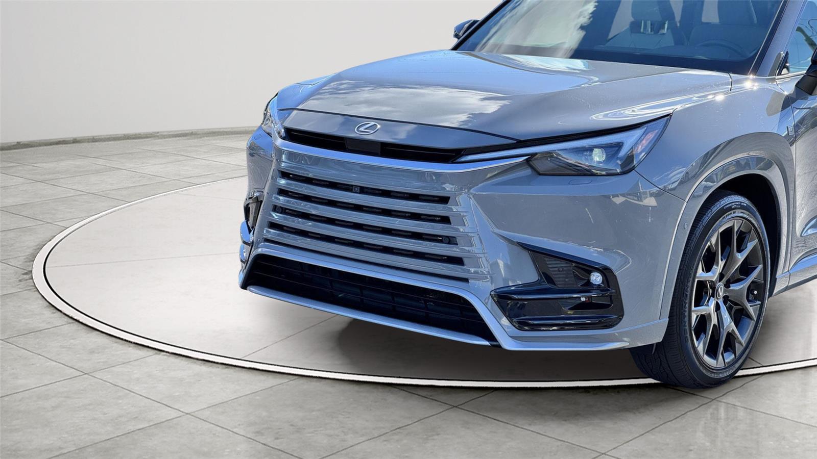 2024 Lexus TX 500h F SPORT Premium photo 3