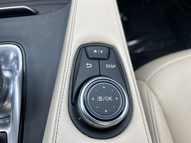 2019 Infiniti QX50 Luxe photo 19