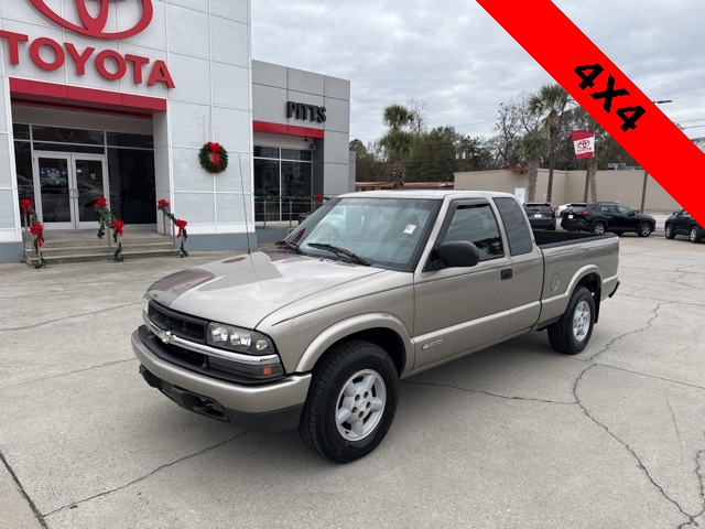 2003 Chevrolet S-10 LS