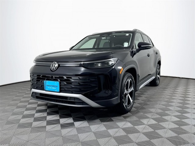 New Volkswagen Tiguan for Sale in Eau Claire, WI