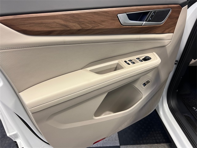 2026 Volkswagen Atlas SE Technology photo 8