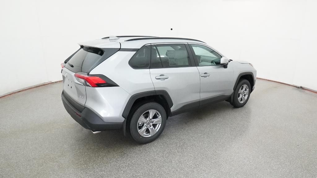 2025 Toyota RAV4 XLE photo 20