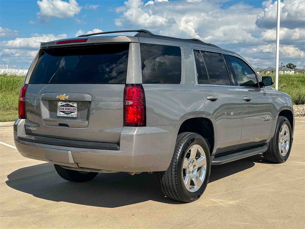 2017 Chevrolet Tahoe LT photo 3