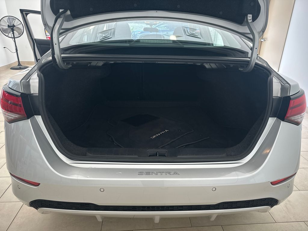 2021 Nissan Sentra SV photo 23