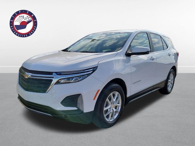 2022 Chevrolet Equinox LT photo 2