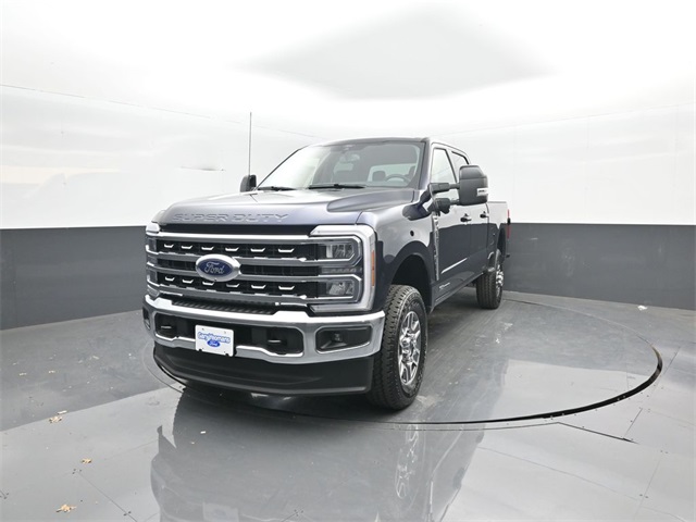 2025 Ford F-350 Lariat photo 3