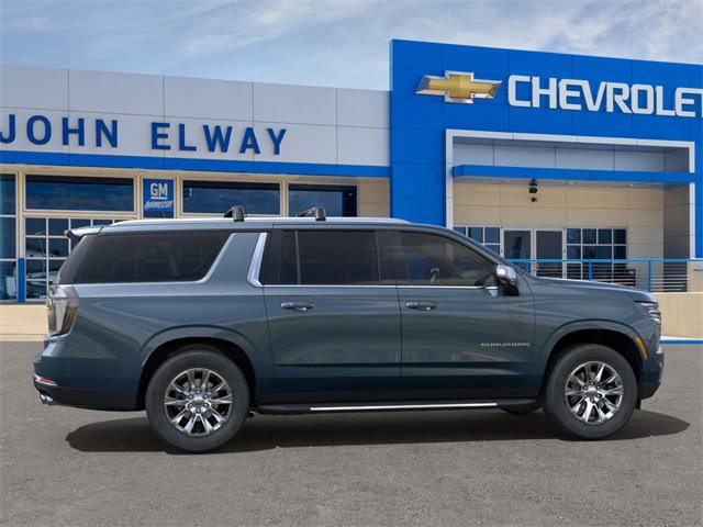 2025 Chevrolet Suburban Premier photo 4