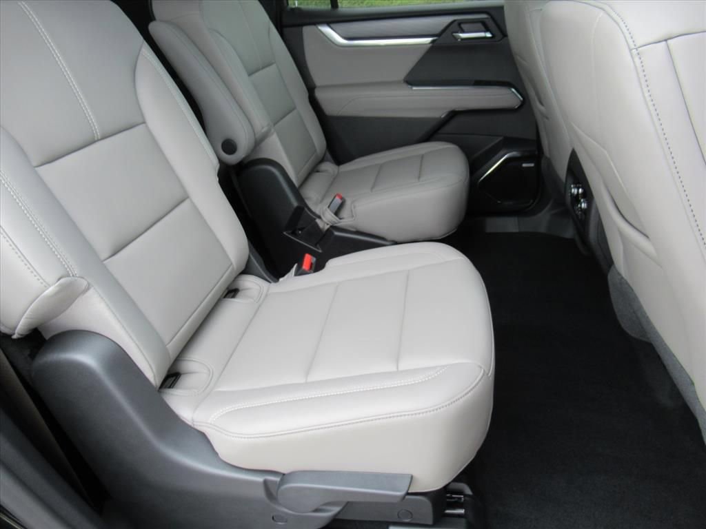2026 Gmc Acadia Elevation photo 24
