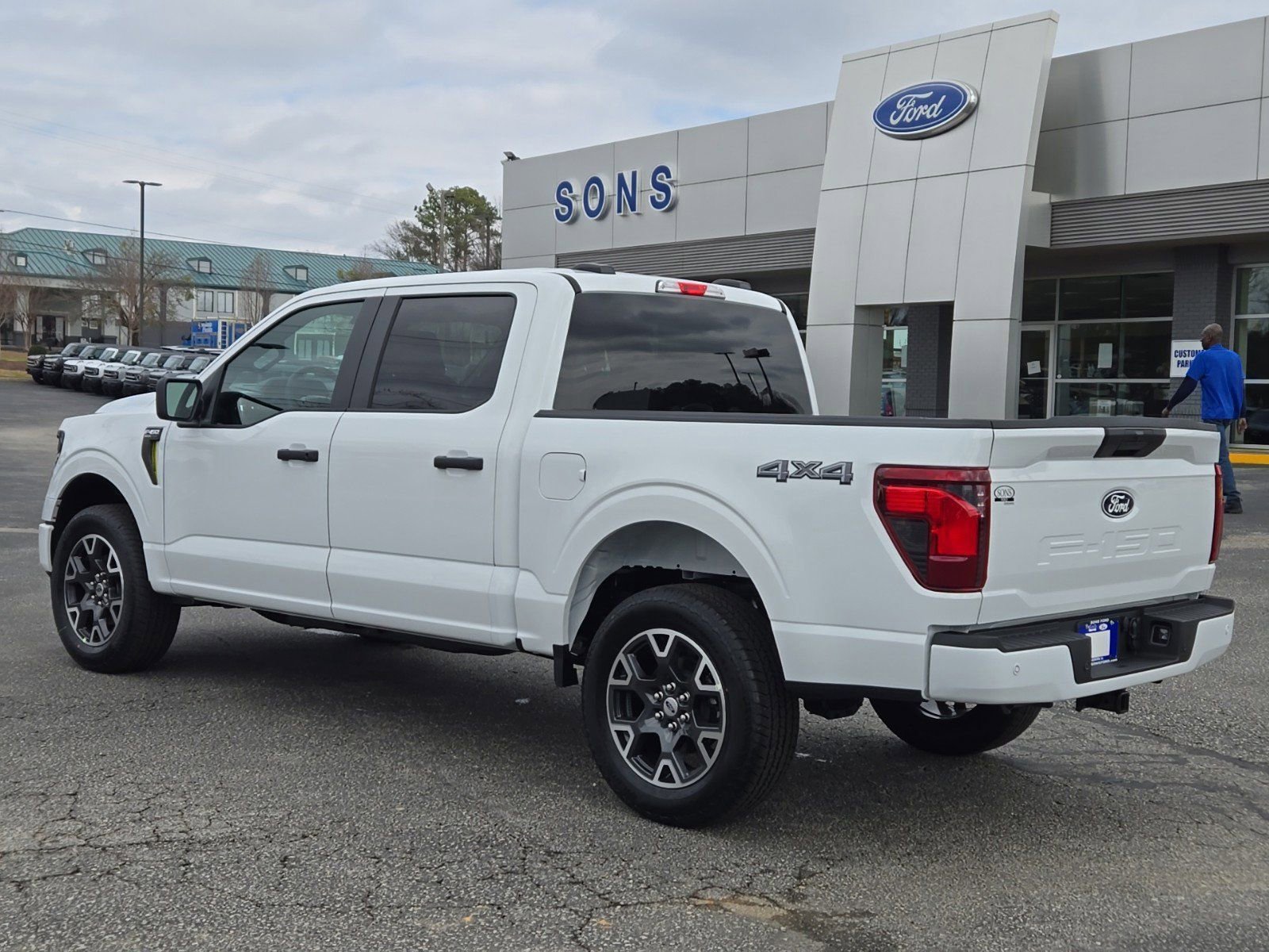 2025 Ford F-150 STX photo 11