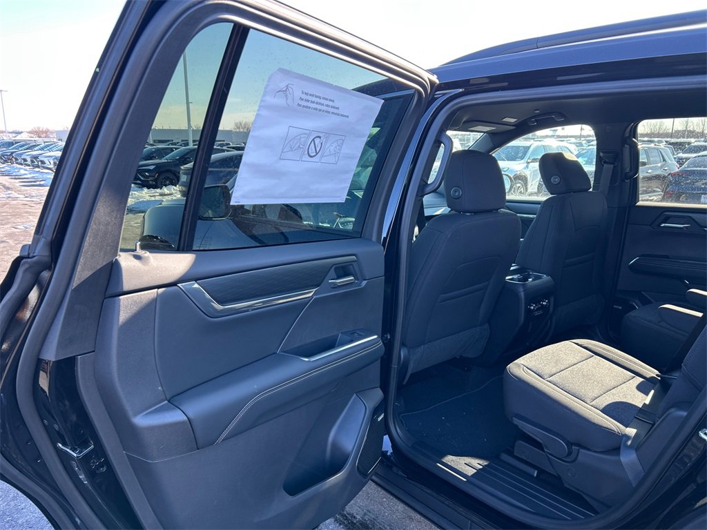 2026 GMC ACADIA - Image 32