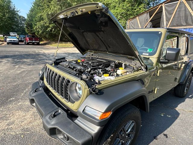 2025 Jeep Wrangler Sport S photo 13