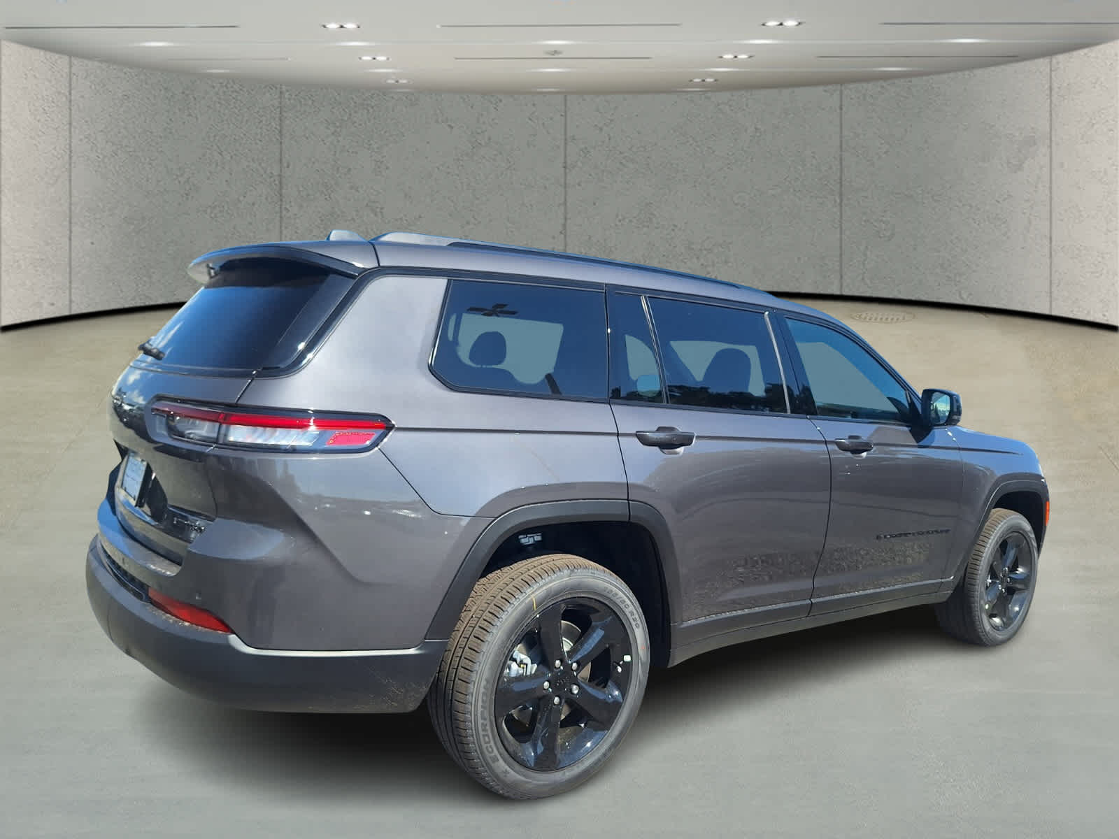 2025 Jeep Grand Cherokee Limited photo 4