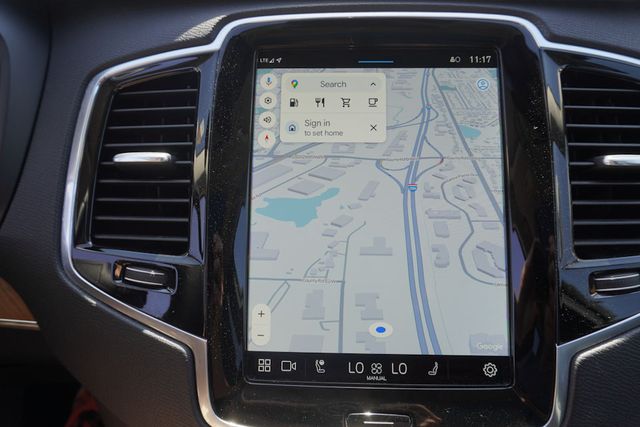2024 Volvo XC90 Plus photo 25