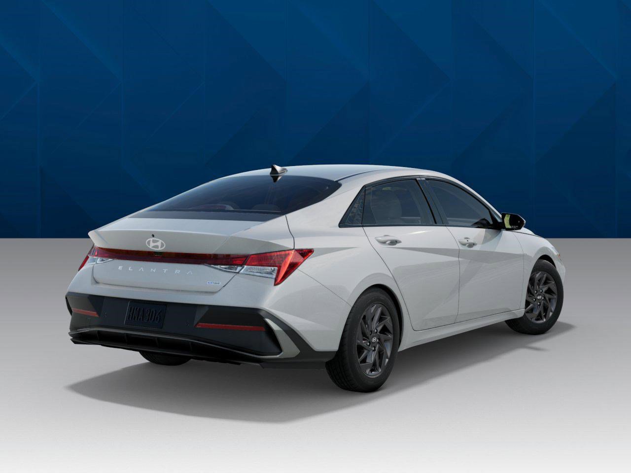 2025 Hyundai Elantra Hybrid Blue photo 4