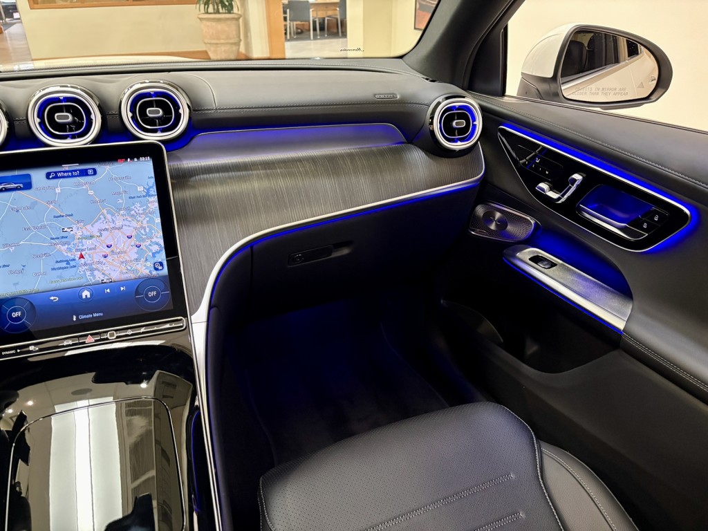 2026 Mercedes Benz GLC 300 4MATIC photo 8
