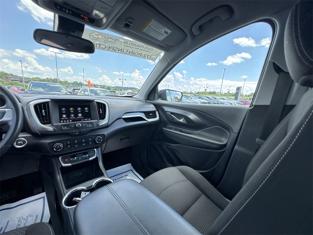 2024 Gmc Terrain SLE photo 11
