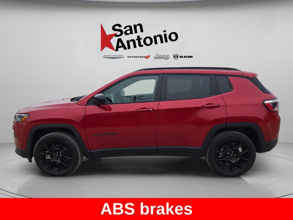 2026 Jeep Compass Altitude Special Edition photo 2