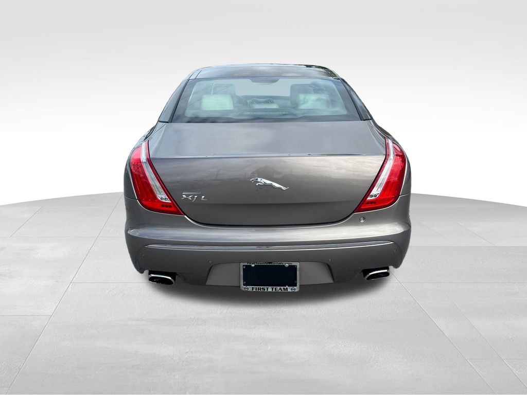 2011 Jaguar XJ XJL photo 4