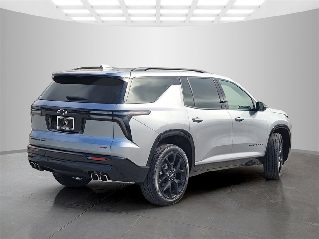2026 Chevrolet Traverse RS photo 3