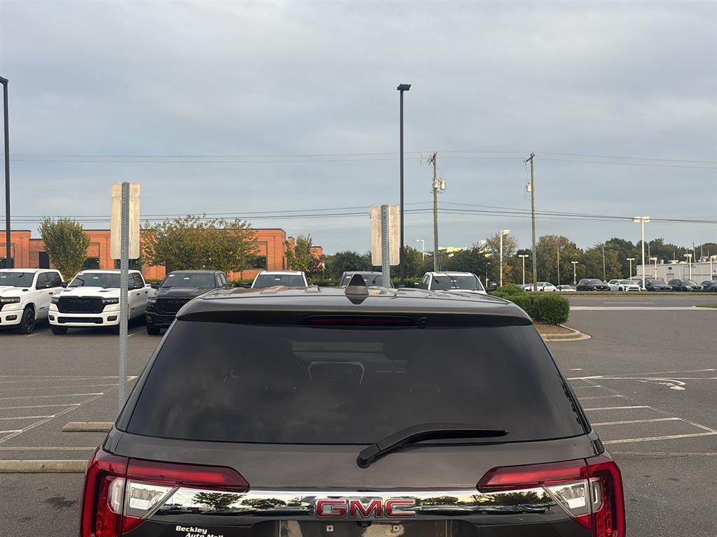 2020 Gmc Acadia SLE photo 4