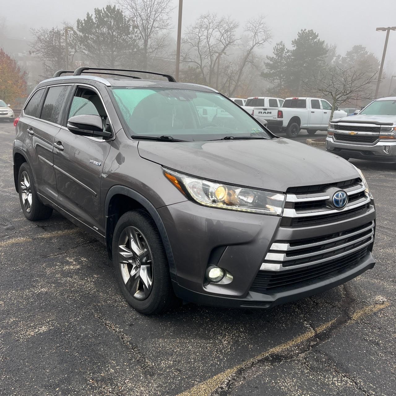 2019 Toyota Highlander Limited Platinum Hybrid photo 3