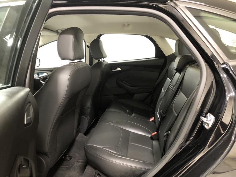 2016 Ford Focus SE photo 15