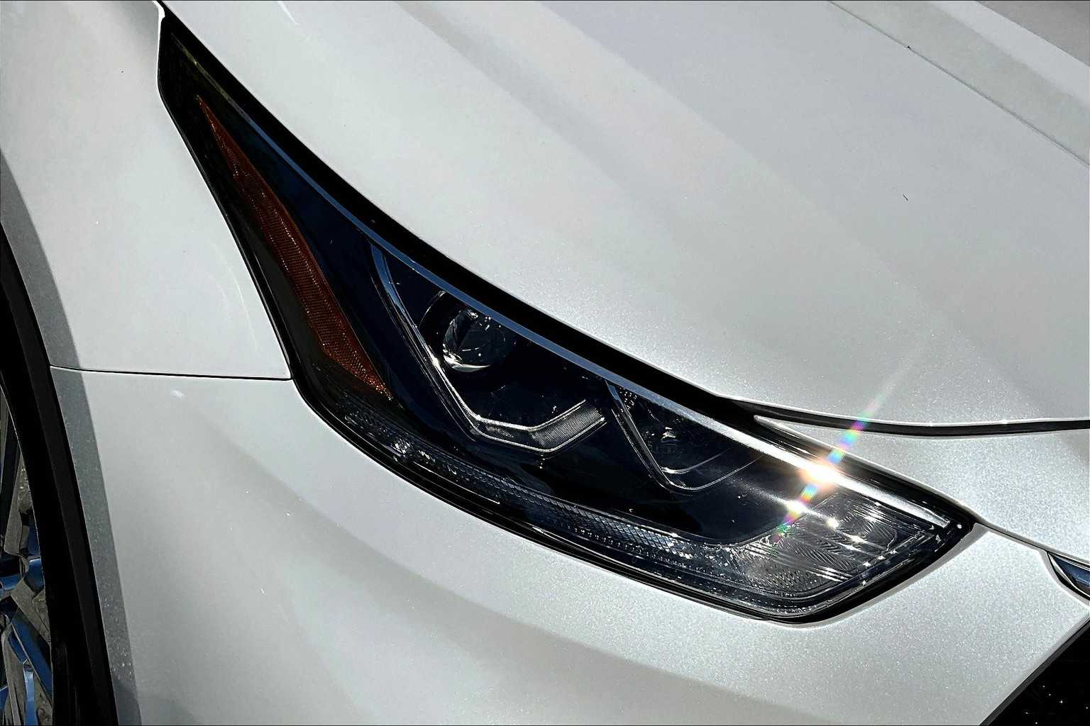 2024 Toyota Highlander Limited photo 27