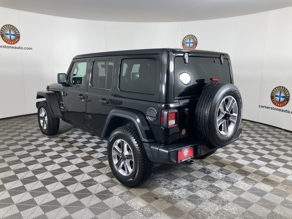 2023 Jeep Wrangler Sahara photo 18