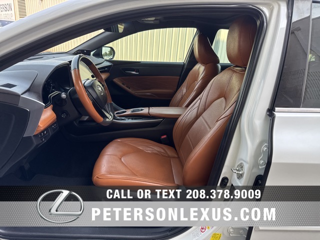 2019 Toyota Avalon Hybrid Limited photo 22