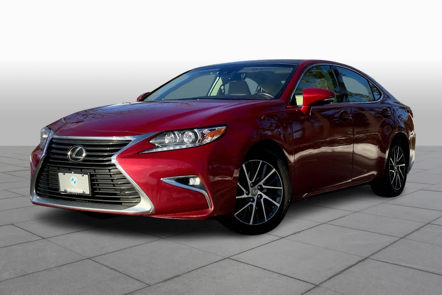 Used 2018 Lexus ES 4dr Car in Stratham JU094299 BMW of Stratham