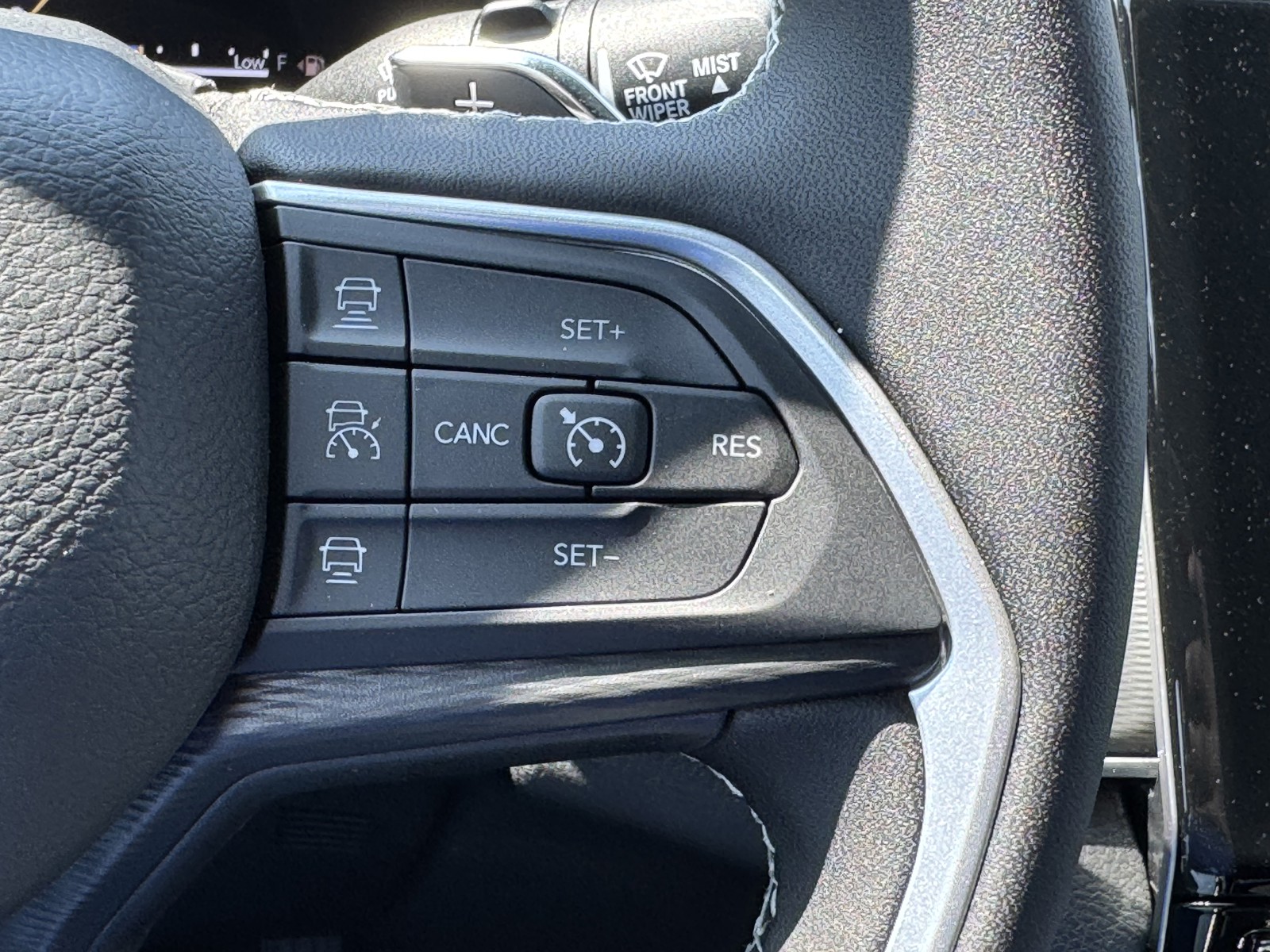 2025 Jeep Grand Cherokee Laredo photo 19